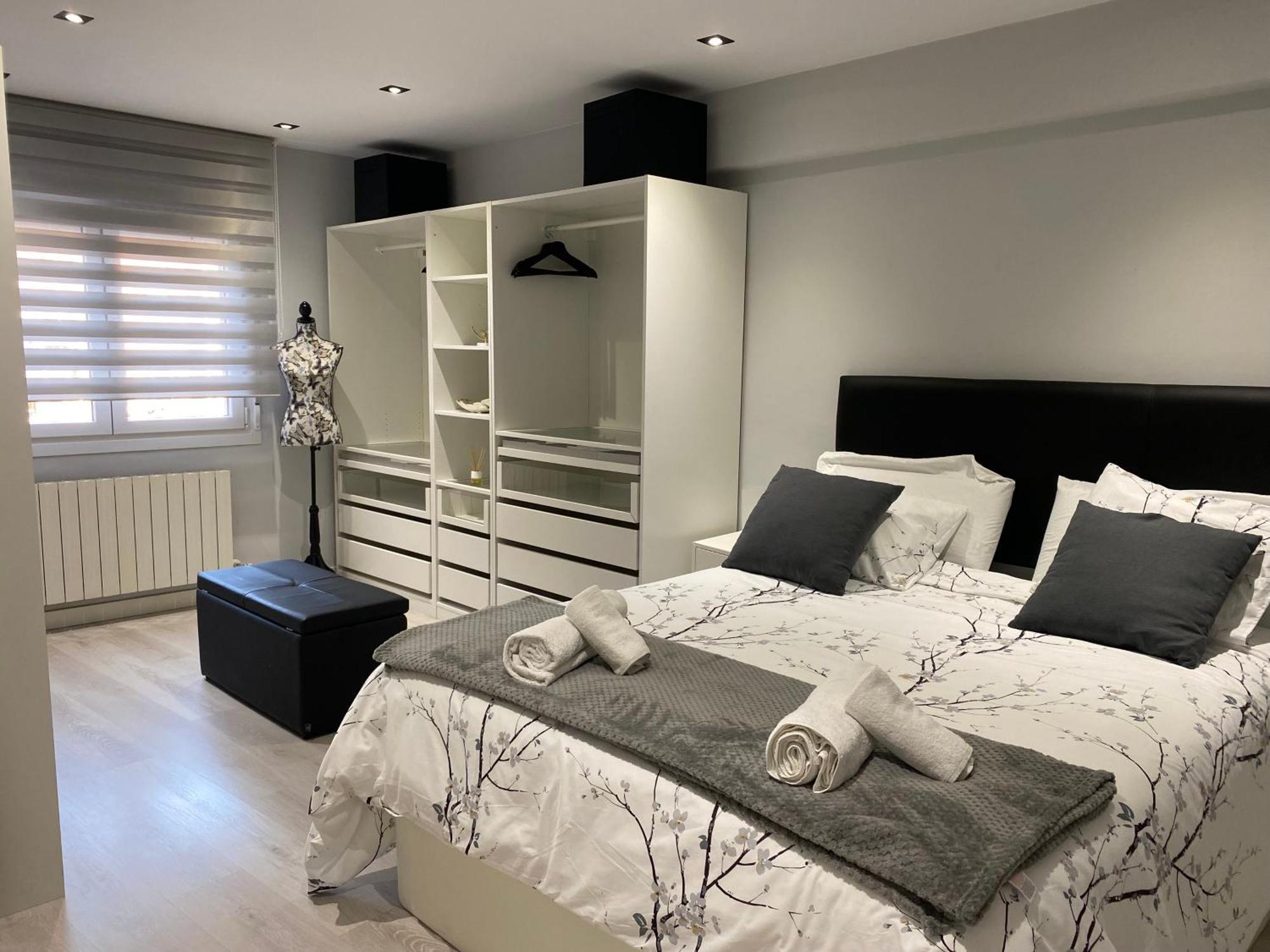 Piso Deluxe Centro Cerca Del Bec Apartment Баракалдо Екстериор снимка
