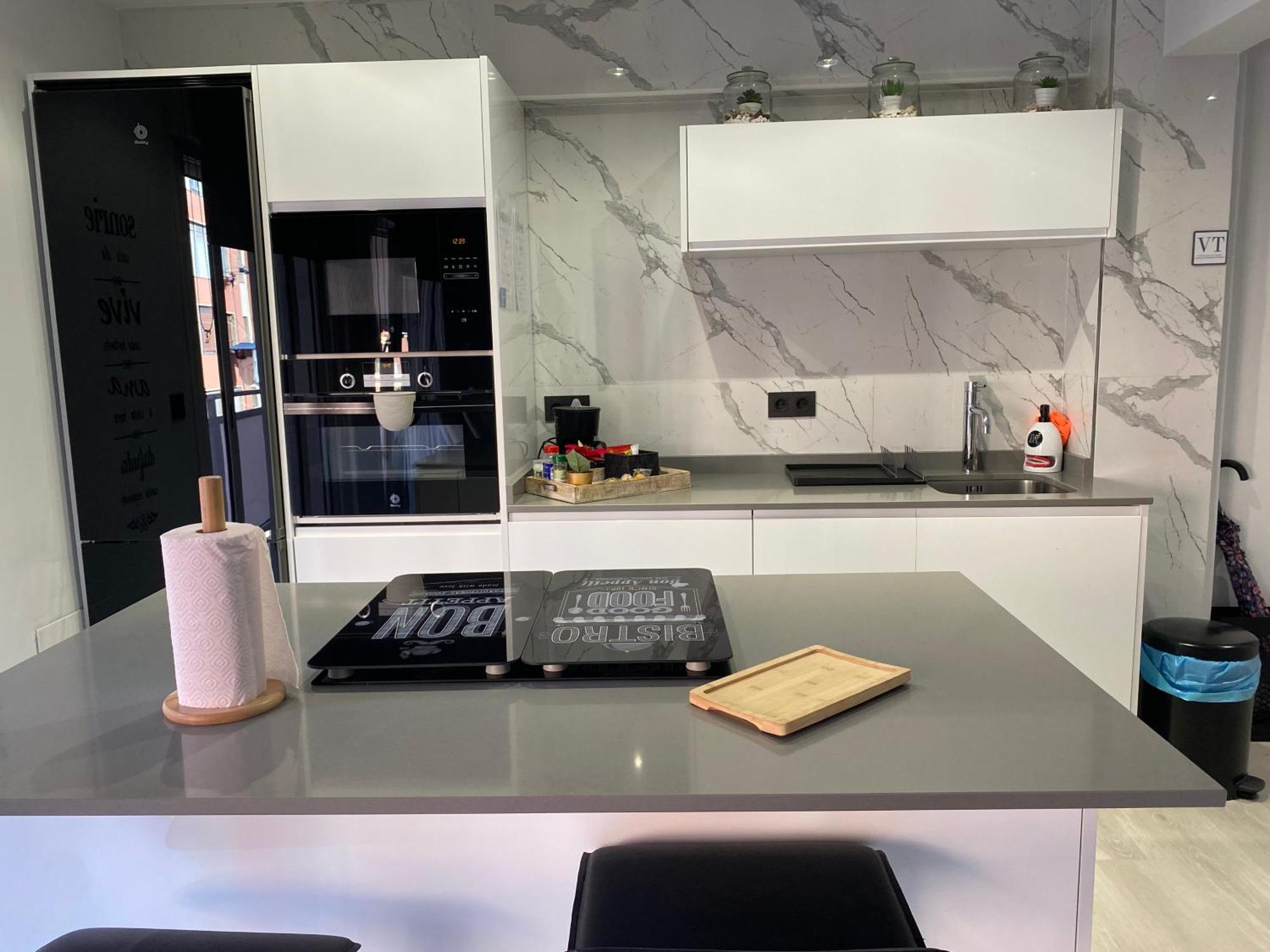 Piso Deluxe Centro Cerca Del Bec Apartment Баракалдо Екстериор снимка